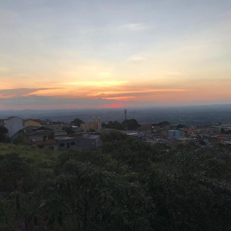Hospedaria Dos Astros São Tomé das Letras Exteriér fotografie